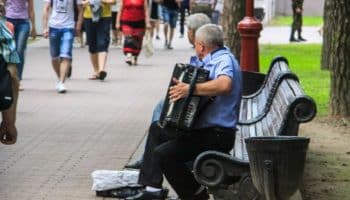 Сколько в Беларуси людей, которым больше 100 лет